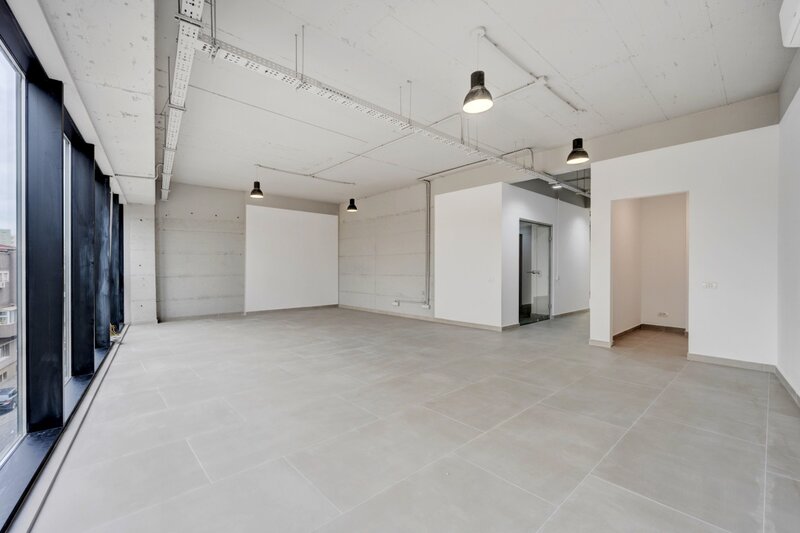 Viitorului 136  Spatiu birouri  100 mp  Forty Building